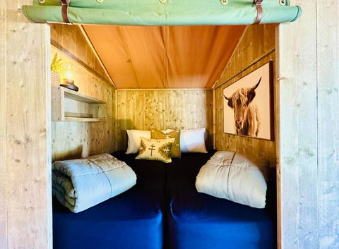 Esk Luxury Glamping Tents - Tourism Townsville 2