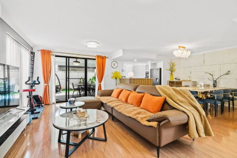 Equitice Autumn Moonlight Villa - Tourism Townsville 0