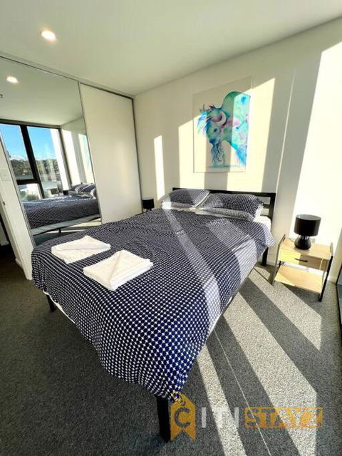 Fab In Phillip - 2bd 2bth Apt - Close To CBR Hospital - Tourism Townsville 1