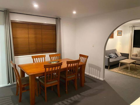 FAMILY 3-bedroom Everton Hills Apartment - Tourism Townsville 1