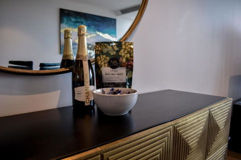 Fantastic 3 Bedroom Apartment In Southbank - Tourism Townsville 2