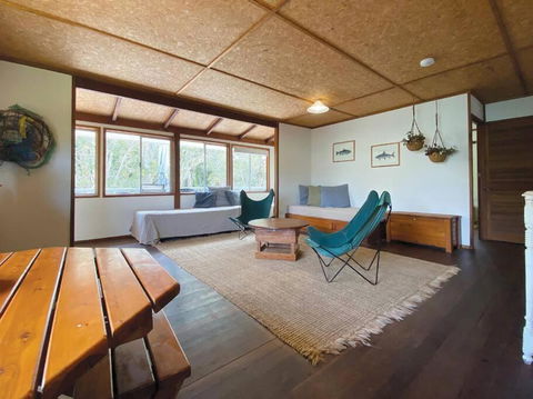 FLINDERS BEACHHOUSE - Tourism Townsville 4