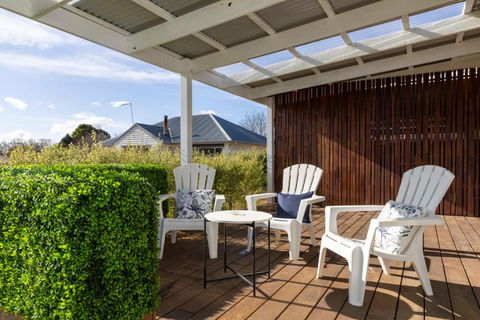 FOREST CORNER - 3 BEDROOM WEATHERBOARD, TRENTHAM - Tourism Townsville 2