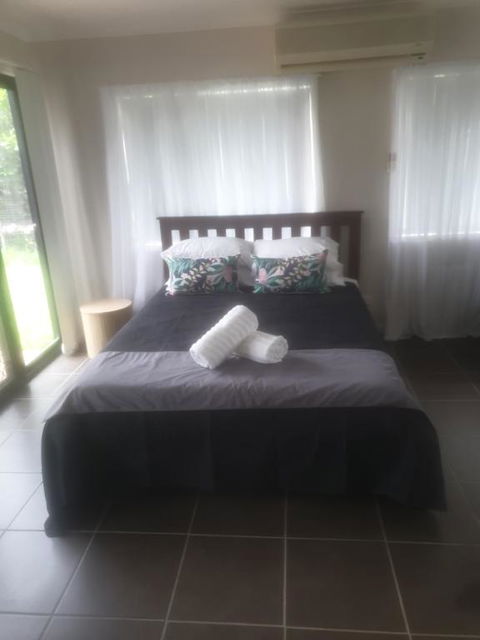 FRANGIPANI HOUSE - Tourism Townsville 0