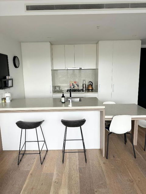 FV Peppers 1 Bedroom Apartment - Tourism Townsville 1