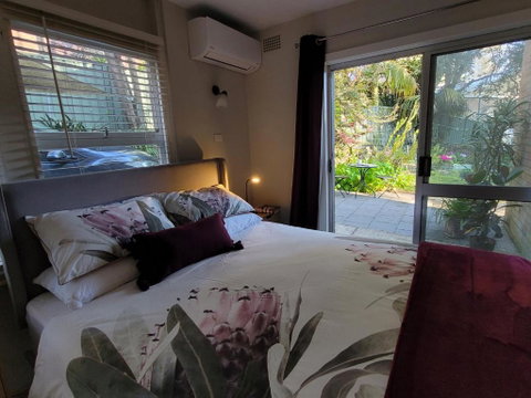 Garden Rest - Tourism Townsville 3