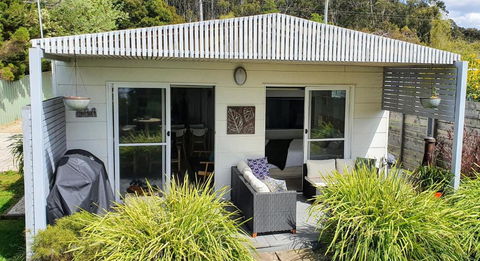 Goat Island Bungalow - Tourism Townsville 1