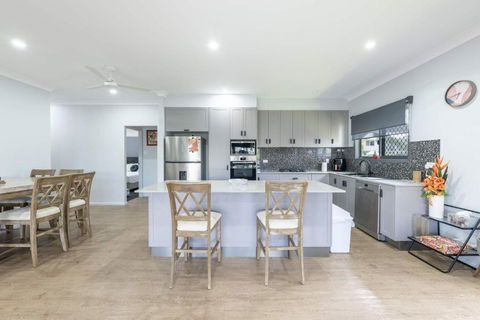 Getaway On The Green - Tourism Townsville 0