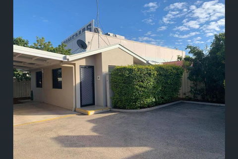 Fully Furnished Modern Unit In Centre Of City - Tourism Townsville 2