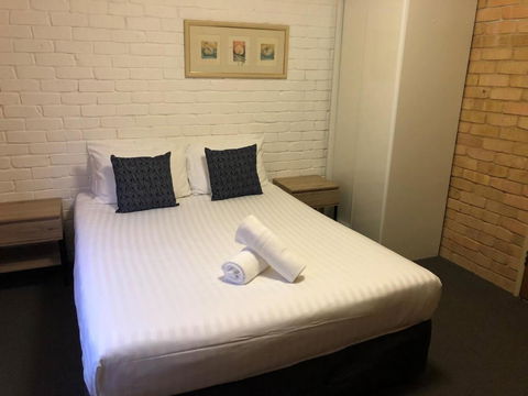 Hanbury Lodge - Tourism Townsville 3