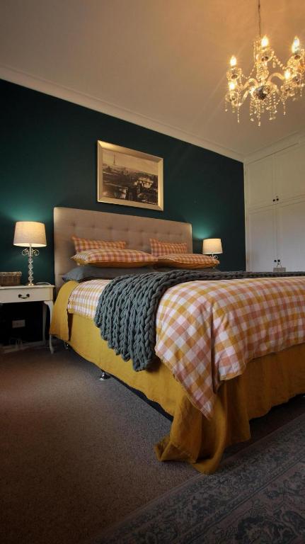 Green Gables B&B - Tourism Townsville 1