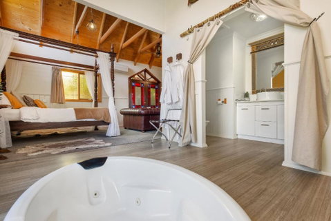 Harem Cottage Gembrook - Spa Bath & Wood Fireplace - Tourism Townsville 2