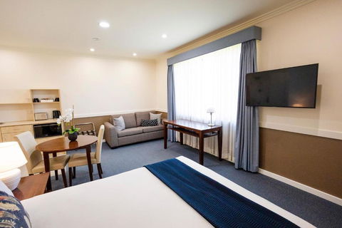 Hawkesbury Race Club Motel - Tourism Townsville 2