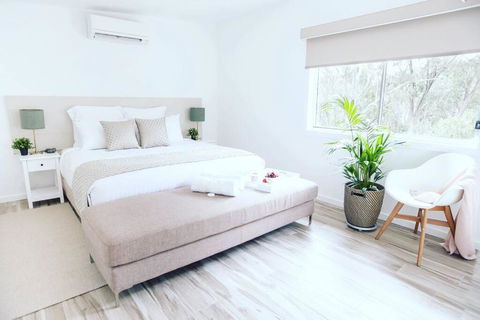 Hickey Vale Farm Lodge Pet Friendly - Tourism Townsville 0