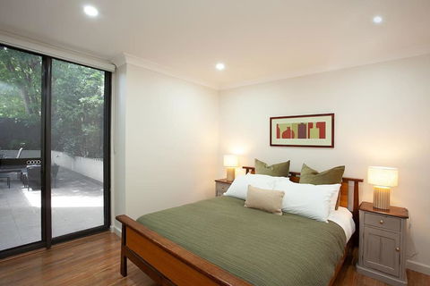 Huge 3 Bed Camperdown Garden Apt W Parking Aircon - Tourism Townsville 2