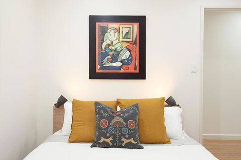 Huge 3 Bed Camperdown Garden Apt W Parking Aircon - Tourism Townsville 3