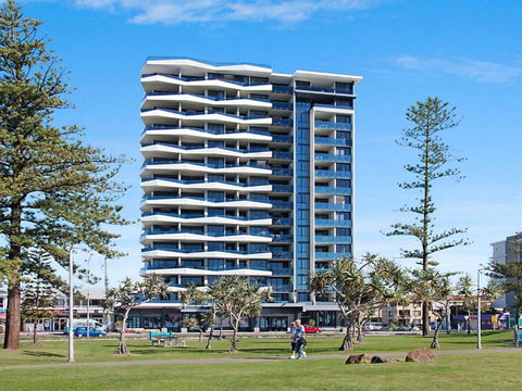 Iconic Apartments 704 - Tourism Townsville 2