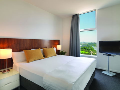 Adina Apartment Hotel Melbourne Flinders Street - Tourism Townsville 1