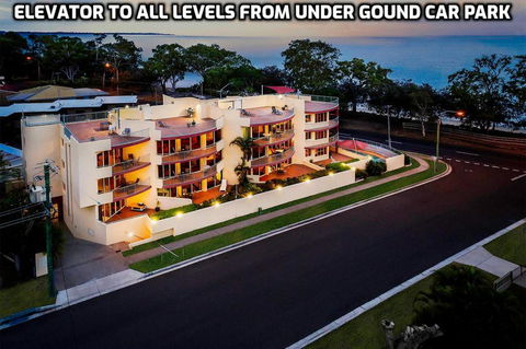 Alexander Beachfront Apartments - Tourism Townsville 0