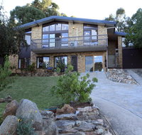 Alpine Apartment - Great location with views of Lake Jindabyne - Tourism Townsville