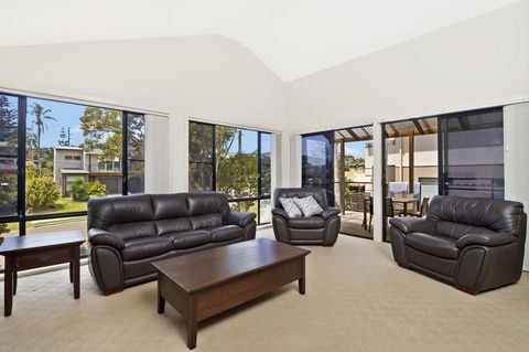 Amara 6 Wesley Avenue - Tourism Townsville 2