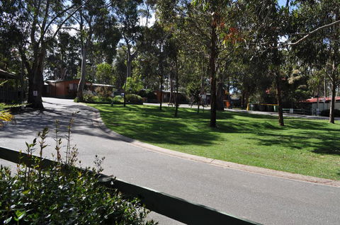 Amaze N Things Holiday Park & Motel - Tourism Townsville 3