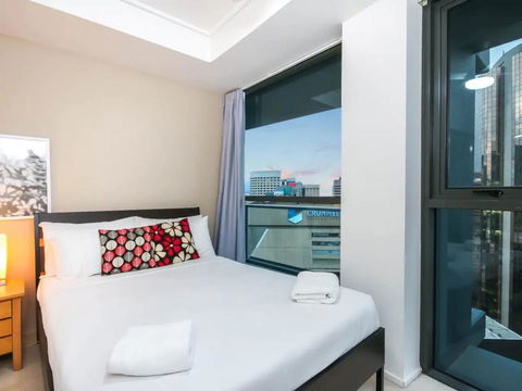 Amazing Brisbane CBD 2 Bedroom Apartment With River Views - Tourism Townsville 3