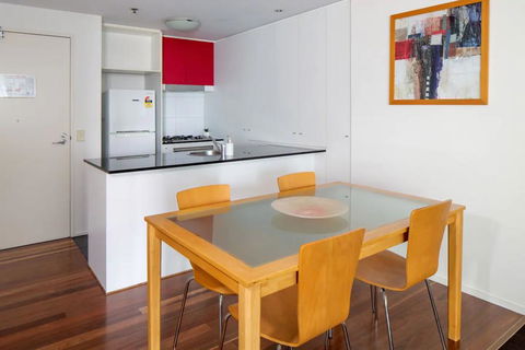 Amazing Brisbane CBD 2 Bedroom Apartment With River Views - Tourism Townsville 1