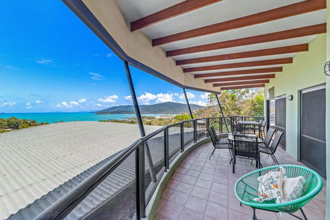 Ambience Of Airlie - Airlie Beach - Tourism Townsville 3