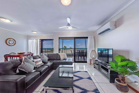 Ambience Of Airlie - Airlie Beach - Tourism Townsville 0