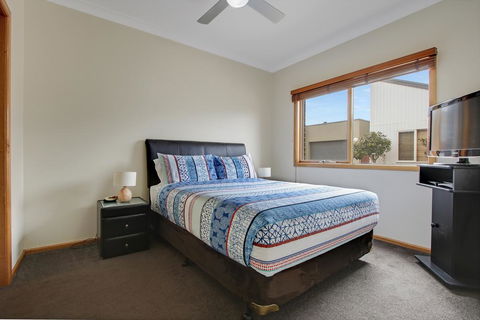 Apartments On Church - Unit 7 - Tourism Townsville 1