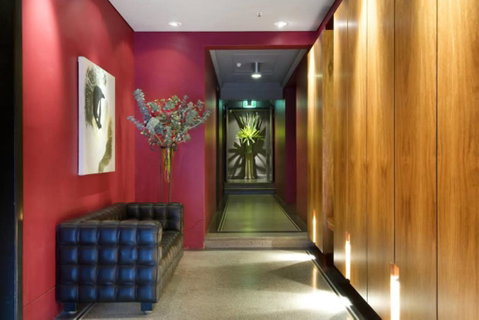 Apt - Art Deco Studio B - Tourism Townsville 3