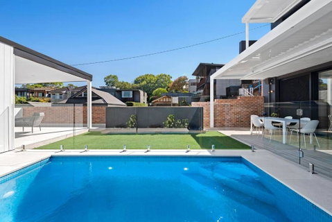 Luxury NEW 5BDRM Oasis With Heated Pool - Tourism Townsville 0