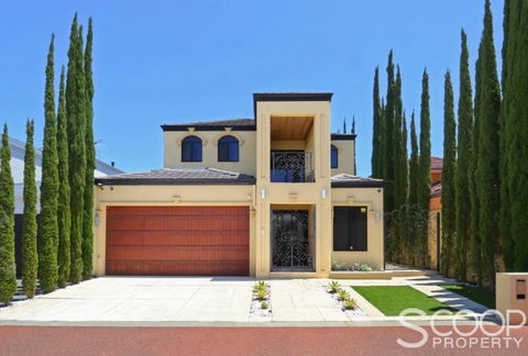 LUXURY VILLA W POOL & SPAS - Tourism Townsville 2