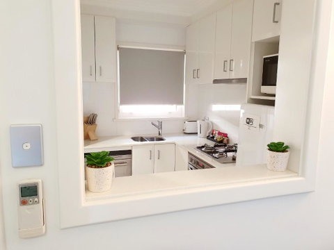 M4 West Perth Studio Apartment Near Kings Park - Tourism Townsville 2