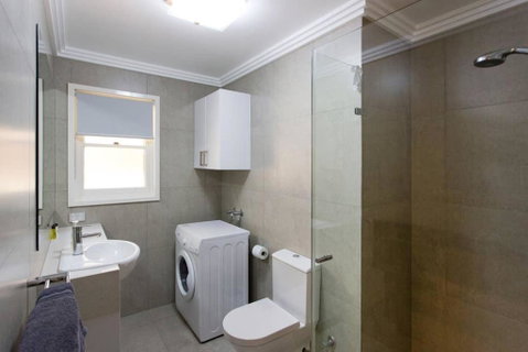 M5 West Perth Studio Apartment Near Kings Park - Tourism Townsville 3