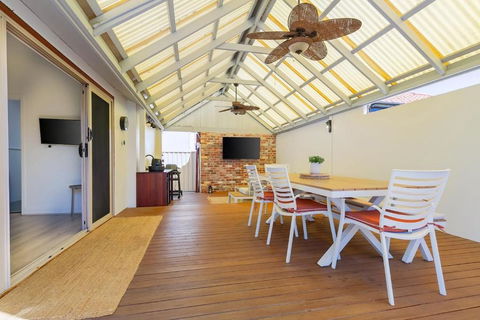 Manning Private Escape By Swan Bnb Management - Tourism Townsville 0