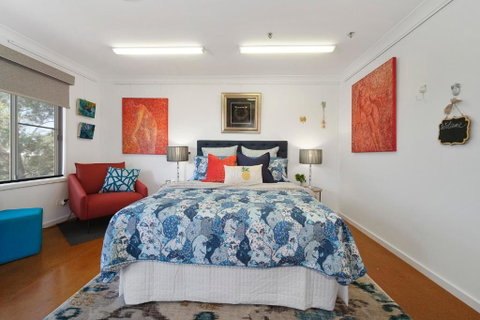 Marche Home Stay, Immaculate Presentation, Private & Relaxing - Tourism Townsville 0