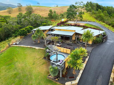 Mayan Luxe Villas - Tourism Townsville 0