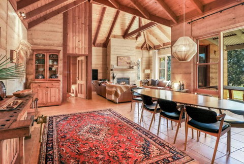 Melliodora - Relax, Unwind & Recharge - Tourism Townsville 1