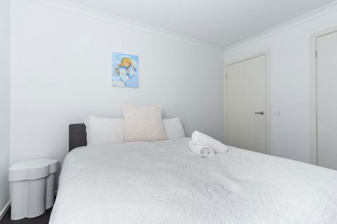 Mellow Berwick Home - Tourism Townsville 3