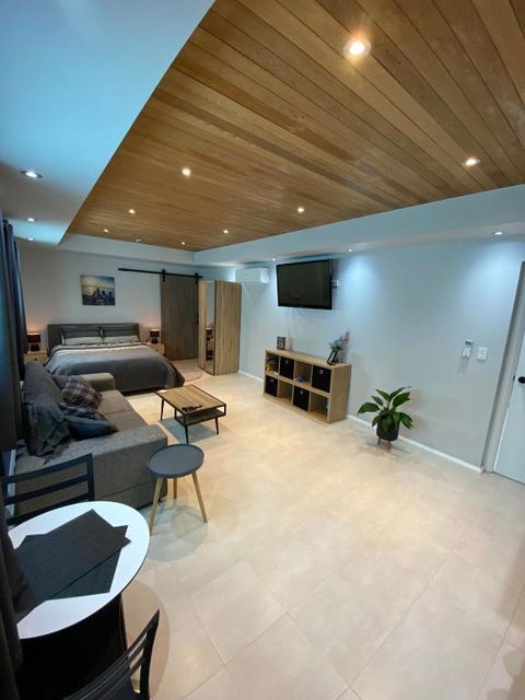 Mindarie Beachside Studio - Tourism Townsville 0
