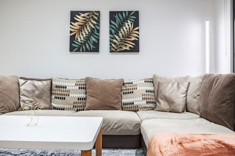 Modern Living 2br Townhouse In Maidstoneoffice - Tourism Townsville 3