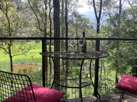 Nature Retreat & Artists Studio 90mins From Sydney - Tourism Townsville 0