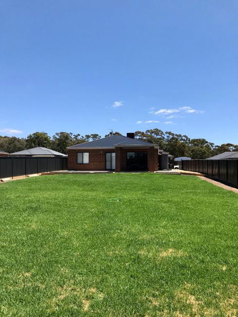 New Modern And Spacious In A Quiet Location Only 12 Min From The City - Tourism Townsville 2