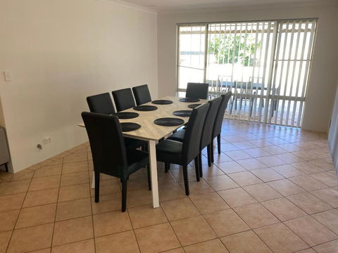Ocean Keys Family Accommodation - Tourism Townsville 2