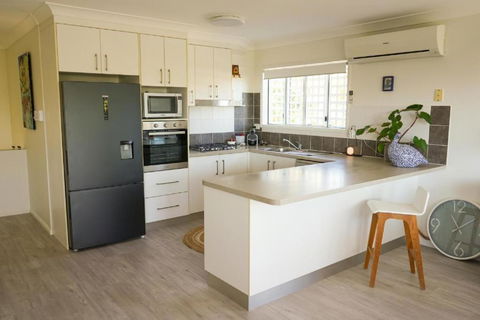 Oasis 1 On Eden - Tourism Townsville 1