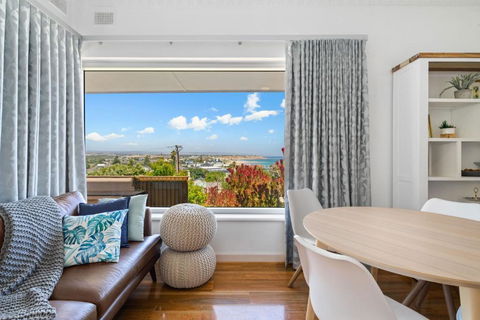 Ocean View In Port Noarlunga - Tourism Townsville 3