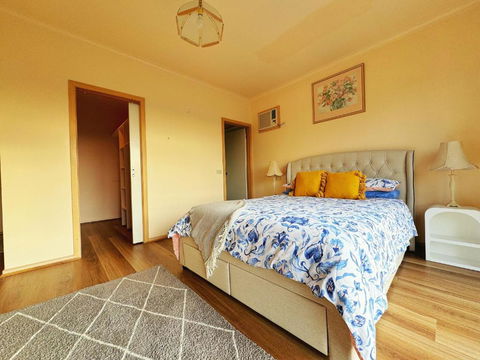 Oceanview 4B2B Two-story House With Big Balcony! - Tourism Townsville 2