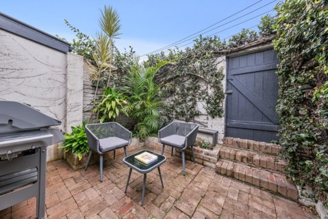 Paddington Retreat - Tourism Townsville 3
